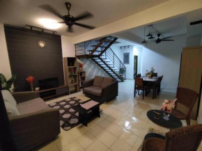 Rumah teres 2 tingkat & 3 bilik